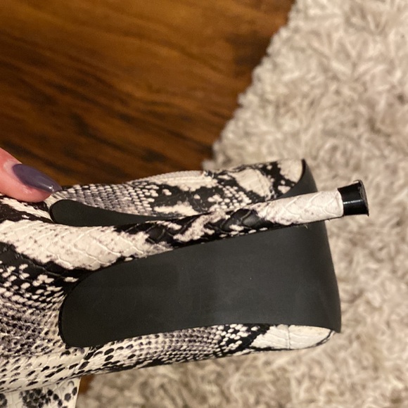 Steve Madden Whimsy Snakeprint Booties - Picture 10 of 11